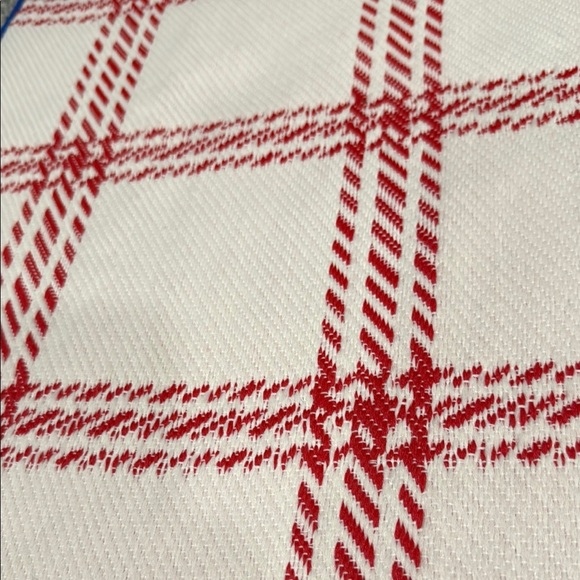 2 Patriotic Reversible Rug with Red and Blue Accents - Picture 6 of 8